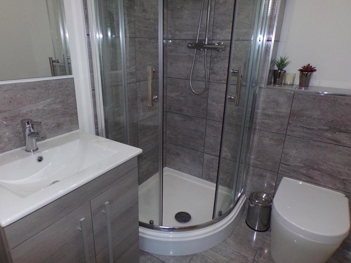 Funky Comfortable Apartments - Leicester Ngoại thất bức ảnh
